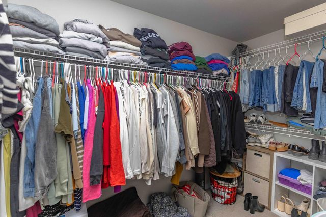 3407 47th Avenue S, Fargo, ND 58104