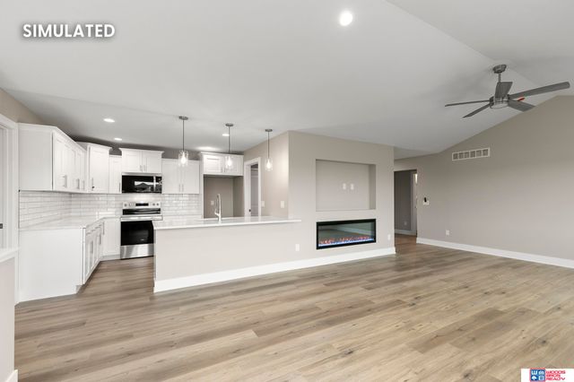1416 N 104th Street, Lincoln, NE 68527