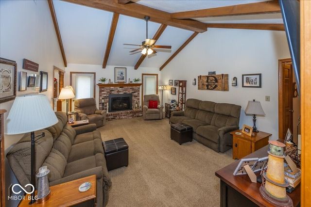 1125 Cricket Reel, Greenfield, IN 46140
