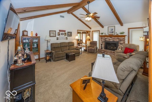 1125 Cricket Reel, Greenfield, IN 46140