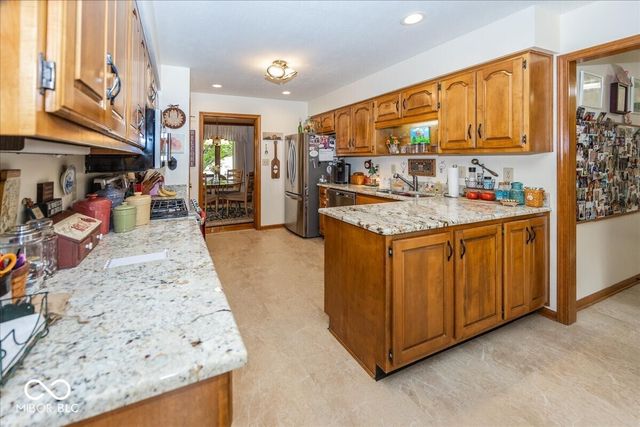 1125 Cricket Reel, Greenfield, IN 46140