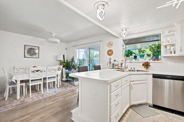 7518 Fairway Two Ave, Fair Oaks, CA 95628