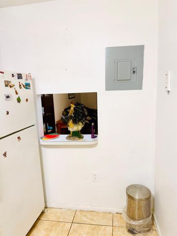 8460 Sunrise Lakes Boulevard 202, Sunrise, FL 33322