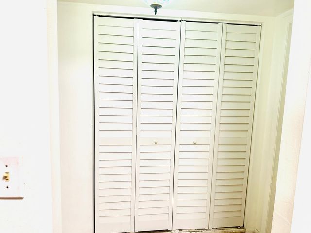 8460 Sunrise Lakes Boulevard 202, Sunrise, FL 33322