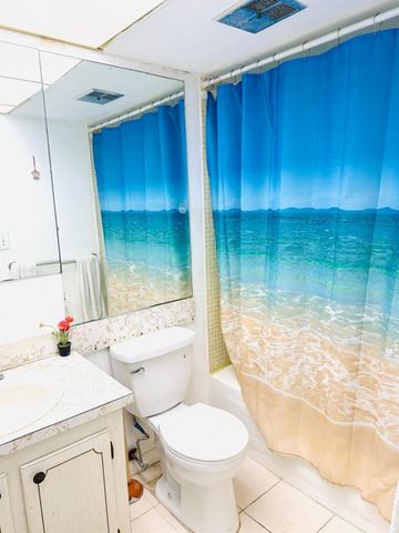 8460 Sunrise Lakes Boulevard 202, Sunrise, FL 33322