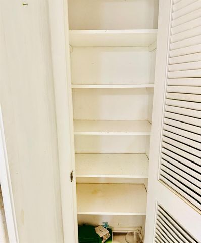 8460 Sunrise Lakes Boulevard 202, Sunrise, FL 33322