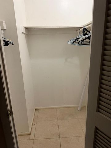 8460 Sunrise Lakes Boulevard 202, Sunrise, FL 33322