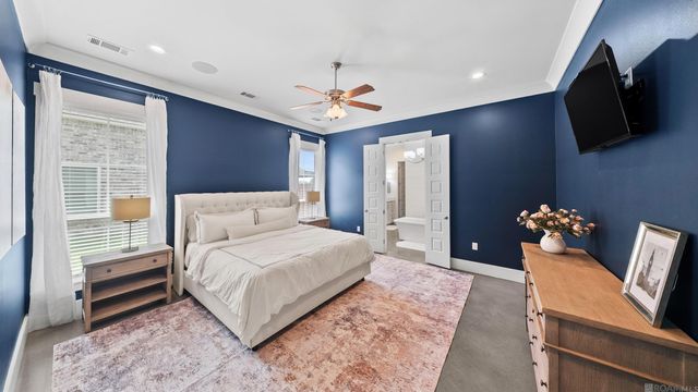 2121 Silverstone Ave, Port Allen, LA 70767