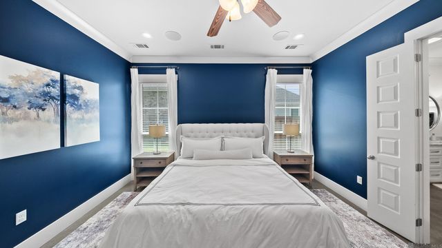 2121 Silverstone Ave, Port Allen, LA 70767