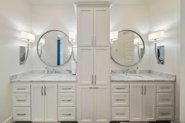 2121 Silverstone Ave, Port Allen, LA 70767