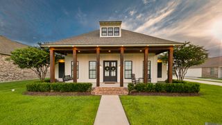 2121 Silverstone Ave, Port Allen, LA 70767
