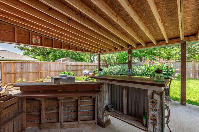 5906 High Meadow Street, League City, TX 77573