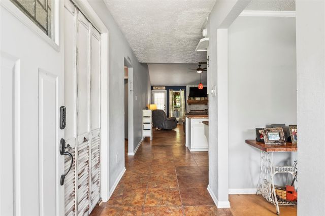 5906 High Meadow Street, League City, TX 77573