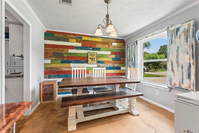 5906 High Meadow Street, League City, TX 77573