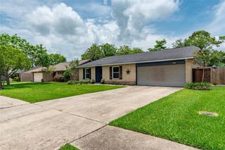 5906 High Meadow Street, League City, TX 77573