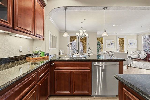 3727 Central Pkwy 28, Dublin, CA 94568