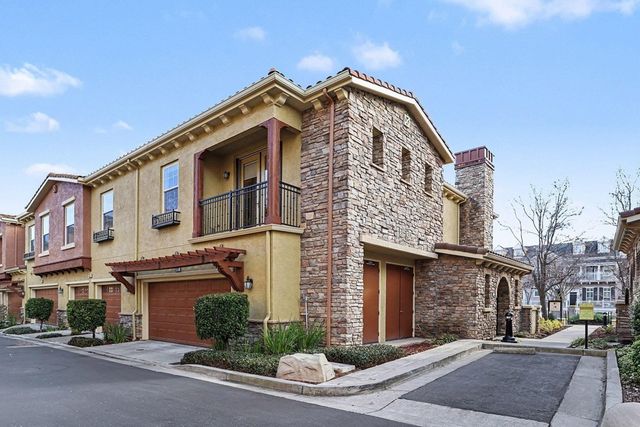 3727 Central Pkwy 28, Dublin, CA 94568