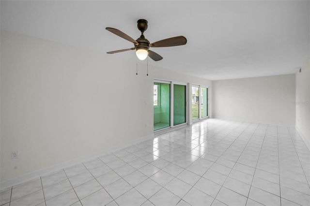 1 WINDRUSH BOULEVARD 31, Indian Rocks Beach, FL 33785