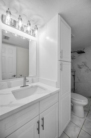 1 WINDRUSH BOULEVARD 31, Indian Rocks Beach, FL 33785