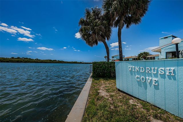 1 WINDRUSH BOULEVARD 31, Indian Rocks Beach, FL 33785