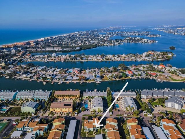 1 WINDRUSH BOULEVARD 31, Indian Rocks Beach, FL 33785