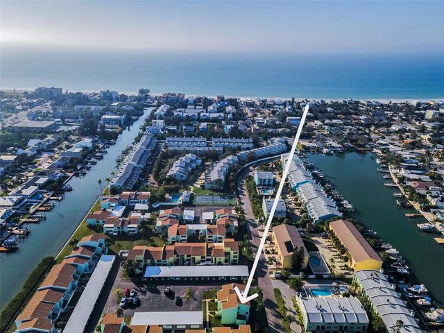 1 WINDRUSH BOULEVARD 31, Indian Rocks Beach, FL 33785