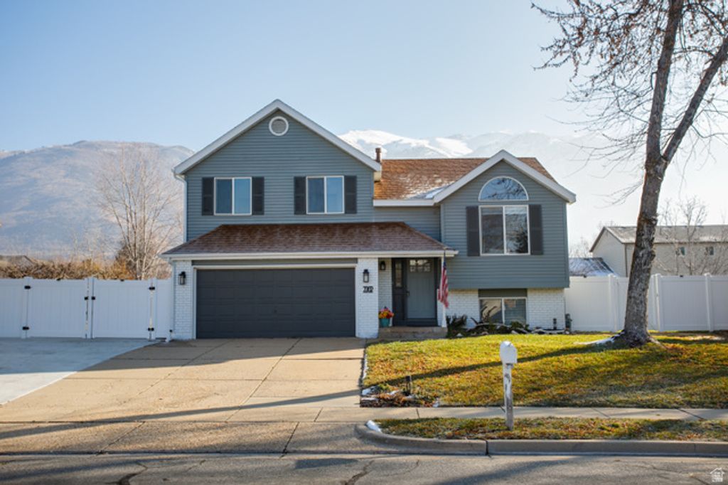 2202 N 2300 E, Layton, UT 84040