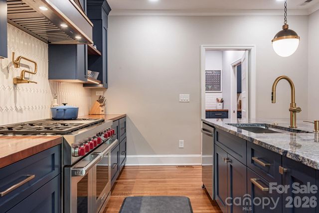 1101 Belgrave Place, Charlotte, NC 28203
