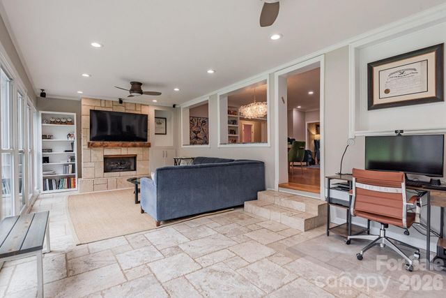 1101 Belgrave Place, Charlotte, NC 28203