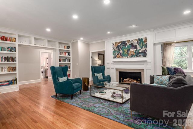 1101 Belgrave Place, Charlotte, NC 28203