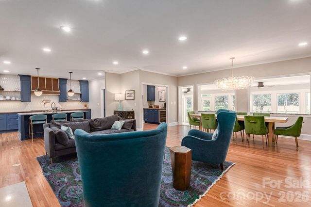 1101 Belgrave Place, Charlotte, NC 28203