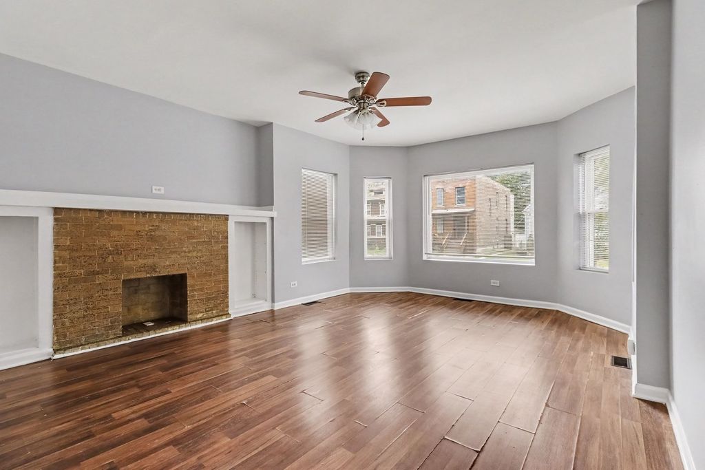 6931 S WOODLAWN Avenue, Chicago, IL 60637 — photo 2