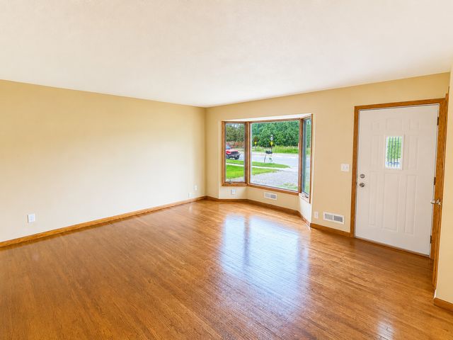 11524 Crooked Lake Boulevard NW, Coon Rapids, MN 55433