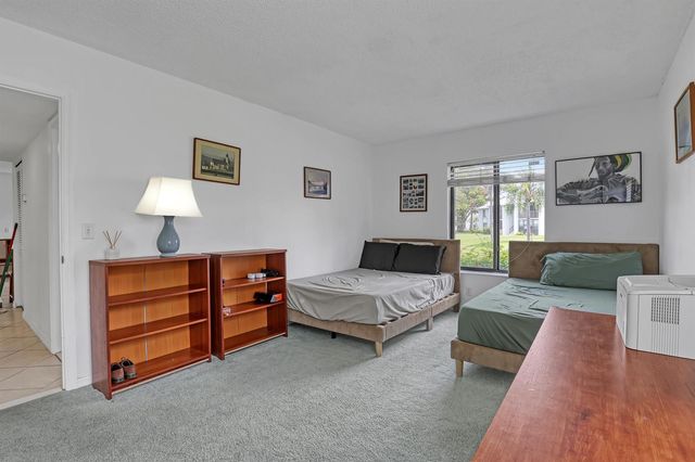3630 Alder Drive Apt H1, West Palm Beach, FL 33417