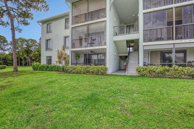 3630 Alder Drive Apt H1, West Palm Beach, FL 33417