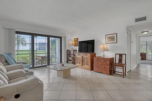 3630 Alder Drive Apt H1, West Palm Beach, FL 33417