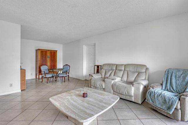 3630 Alder Drive Apt H1, West Palm Beach, FL 33417