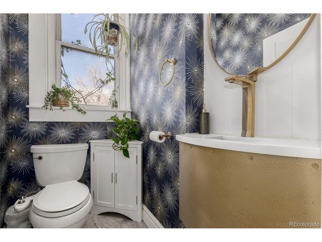 300 S Lincoln St, Denver, CO 80209