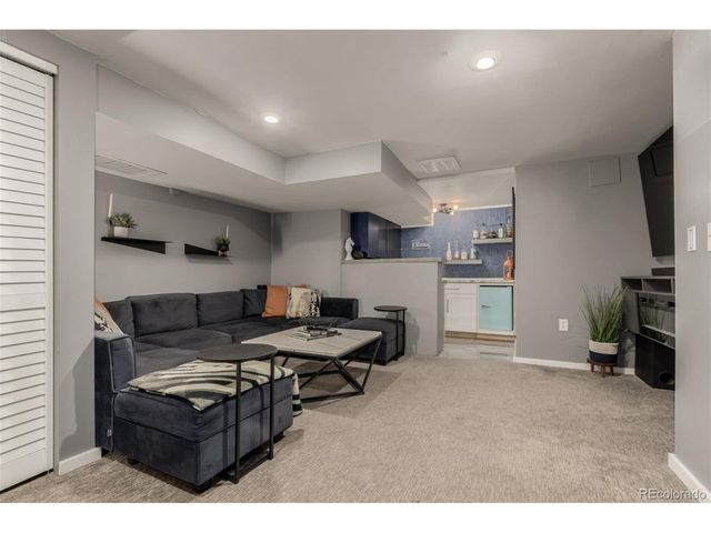 300 S Lincoln St, Denver, CO 80209