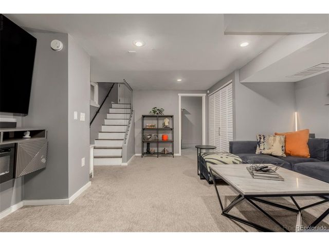 300 S Lincoln St, Denver, CO 80209