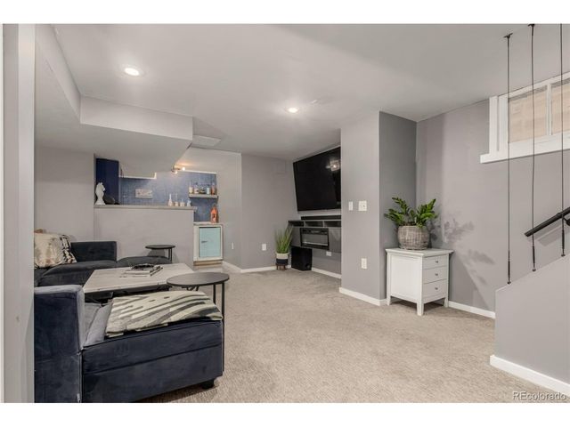 300 S Lincoln St, Denver, CO 80209