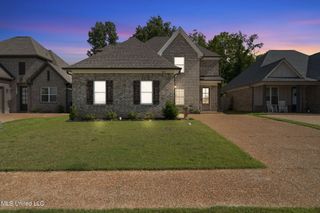 5252 Watson View Drive, Nesbit, MS 38651