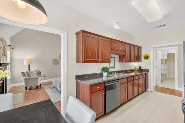 2626 Westhaven Dr, Murfreesboro, TN 37128