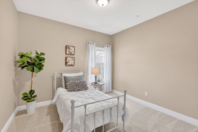 2626 Westhaven Dr, Murfreesboro, TN 37128