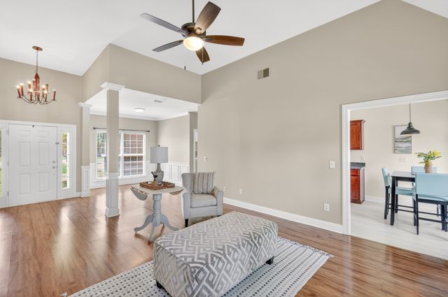 2626 Westhaven Dr, Murfreesboro, TN 37128
