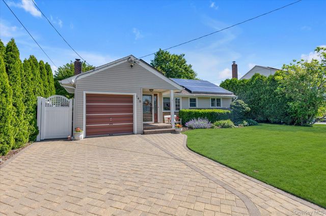 146 Saint Marks Place, Massapequa, NY 11758
