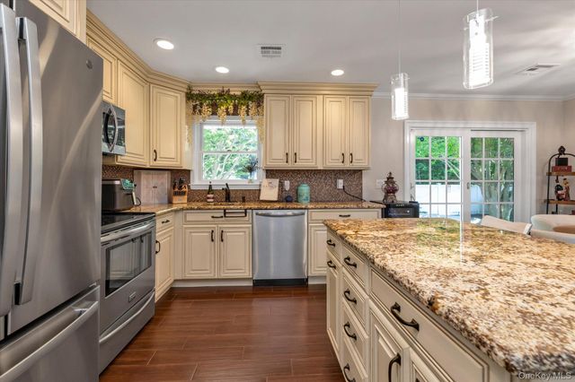 146 Saint Marks Place, Massapequa, NY 11758