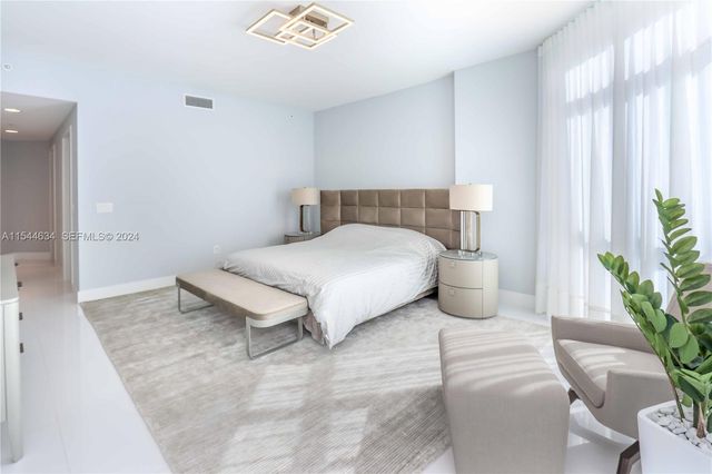 17301 Biscayne Boulevard 1201, North Miami Beach, FL 33160