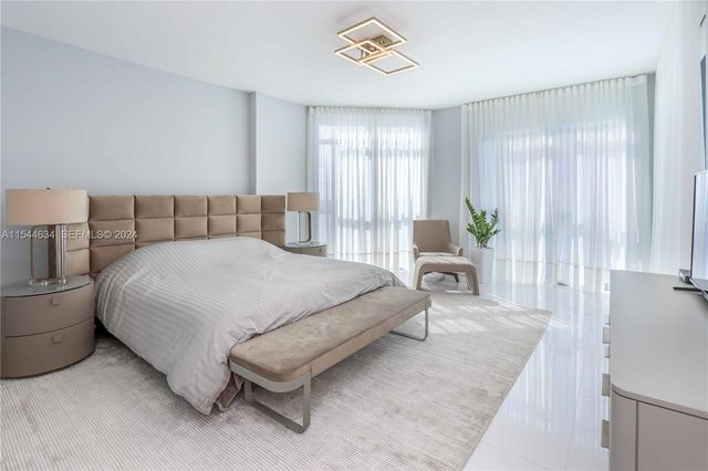 17301 Biscayne Boulevard 1201, North Miami Beach, FL 33160