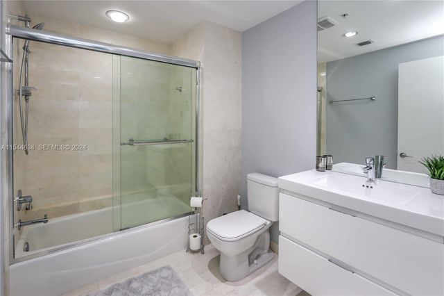 17301 Biscayne Boulevard 1201, North Miami Beach, FL 33160